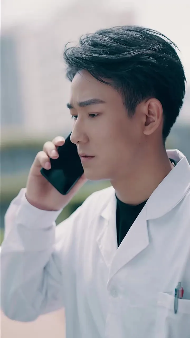 离婚后沈总他后悔了海报