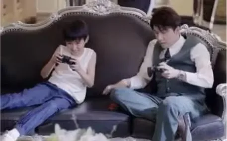 家有萌宝 傅少的在逃小娇妻海报